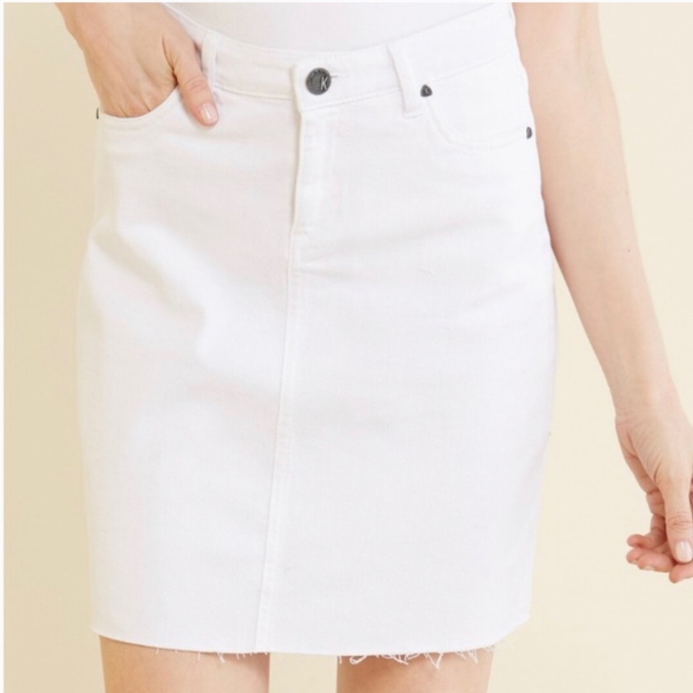 Kut From the Kloth White Denim mini Skirt Margaret Size‎ 2 raw hem